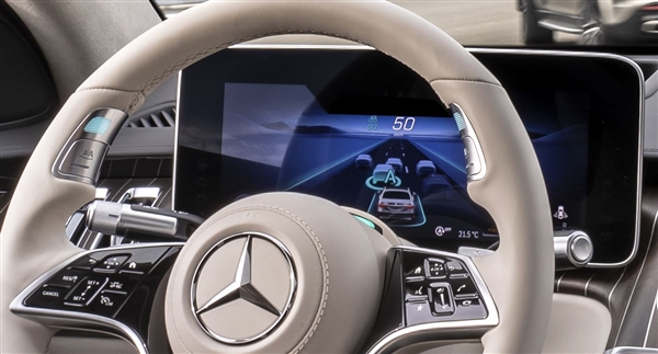 梅赛德斯-奔驰宣布当配备drivepilot系统