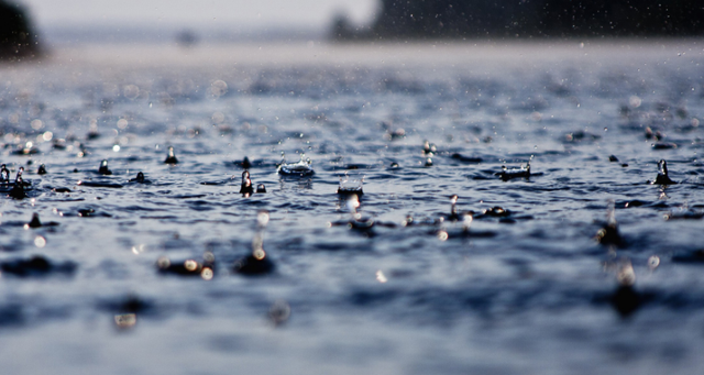 听着雨声，享受自己那份独特心情