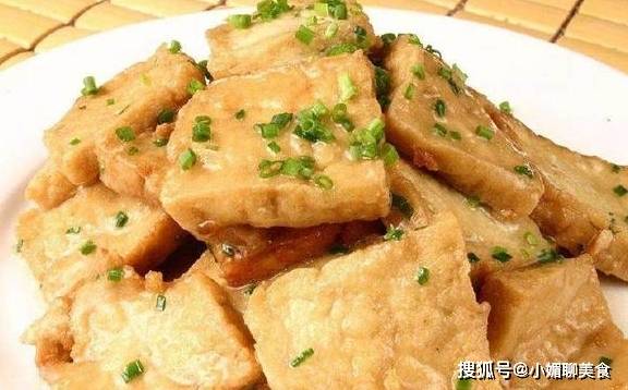 煎豆腐的正确打开方式，豆腐外酥里嫩、又软又有点较劲儿