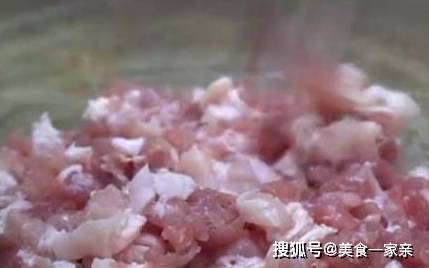 粉丝全吃完了还要把肉末拌饭吃，口感与味道都是绝佳