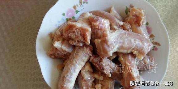 鸡身上这东西最便宜，男人用它下酒，女人当零食，比麻辣鸭头好吃