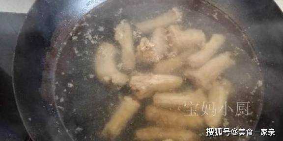 鸡身上这东西最便宜，男人用它下酒，女人当零食，比麻辣鸭头好吃