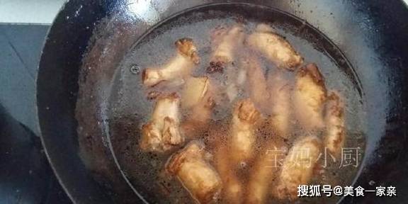 鸡身上这东西最便宜，男人用它下酒，女人当零食，比麻辣鸭头好吃