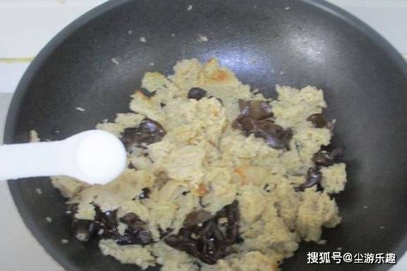 春季减肥正当时，每天换换食物做一些减肥餐