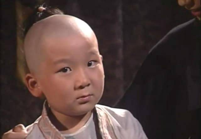 他是中国最红童星之一，长大后的他过得怎么样？