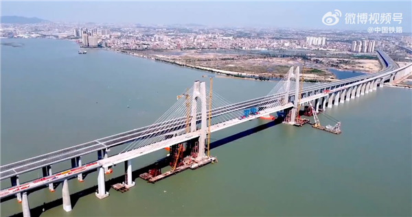 福厦高铁安海湾大桥合龙2023年通车