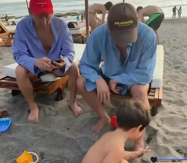 具俊晔近况疑似曝光，陪汪小菲儿子在海边玩沙，与孩子互动超温馨