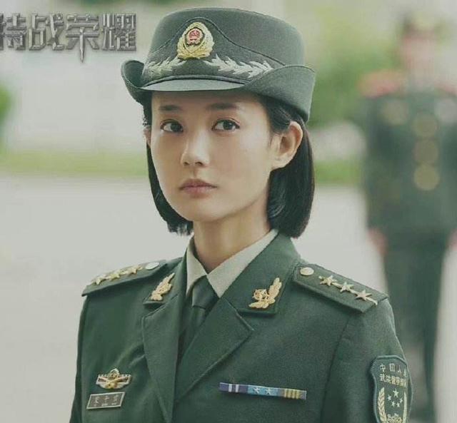 杨洋新剧《特战荣耀》首播，收视率令人意外，网友：有她就不看
