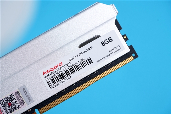 阿斯加特弗雷16G DDR4 3200图赏