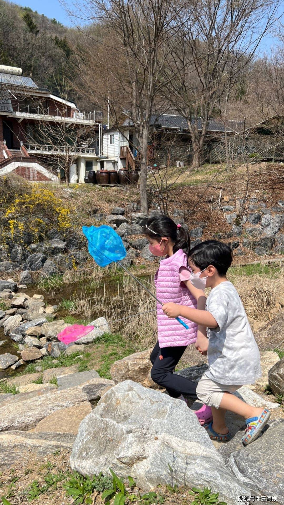 蔡琳带4岁儿子郊外野餐，儿子每天要吃五顿饭