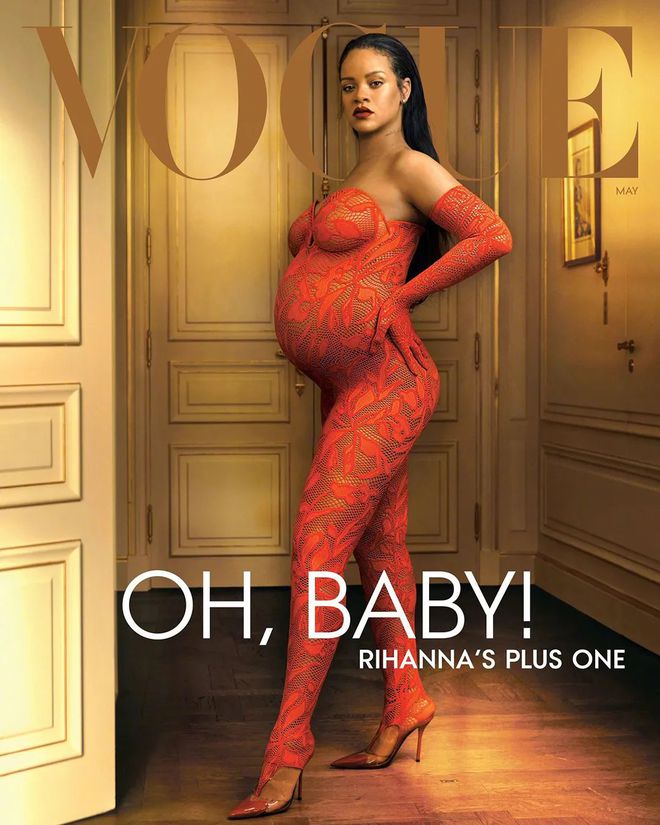 蕾哈娜孕肚登上美版《vogue》5月刊封面