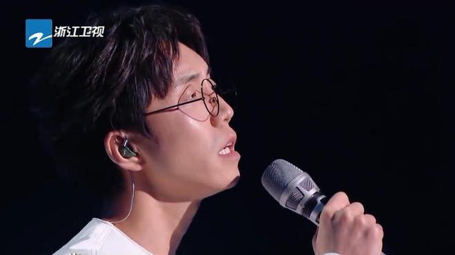 《天赐的声音3》周深登台后，陈鸿宇唱功遭网友吐槽