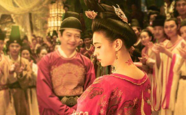 《妖猫传》中白居易对杨贵妃的感情是真的吗？
