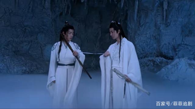 《陈情令》蓝湛，抹额非兄弟妻儿父母不可触碰，魏无羡却碰了三次