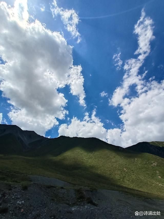 思念如注，遇水东行，到江城入长江，随江东行汇于海