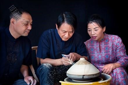 非遗传承人杨元兴：龙泉青瓷的发展需要更多人才和作品