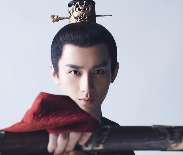 《山河月明》：成毅饰演少年朱棣，虽青涩但表现良好，值得夸奖