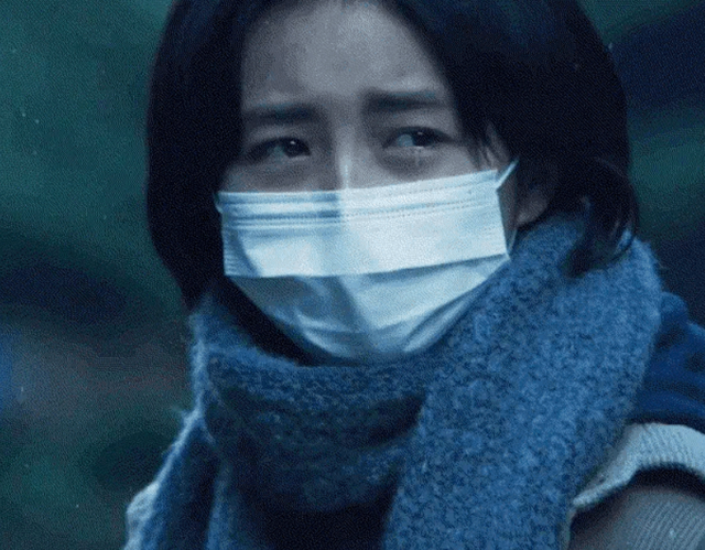 张子枫出演《中国医生》，凭借哭戏圈粉无数，网友：太会“哭”了
