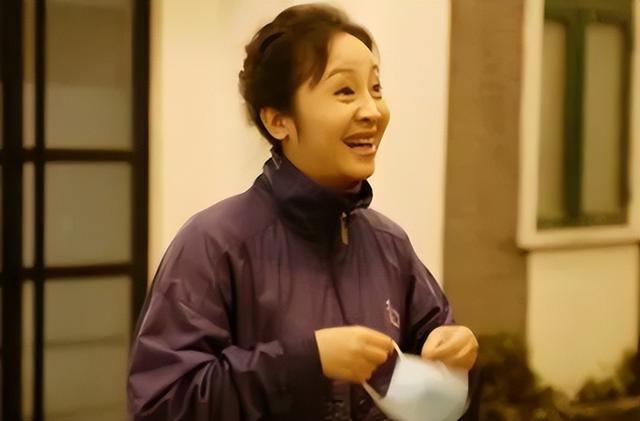 她曾在《武林外传》中饰演扈十娘一角，婚后生下一个儿子