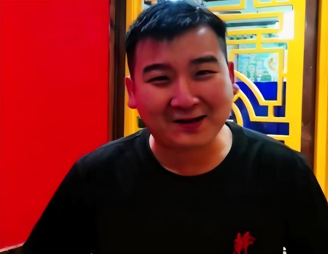 为什么谢昀杉在娱乐圈中的发展一天不如一天？