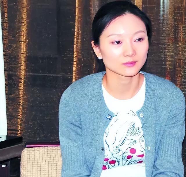 陈婷曾是张艺谋背后的女人，如今生活如何？