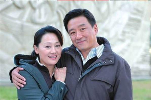丁勇岱和妻子赵雪华相爱了37年，从未有过嫌隙
