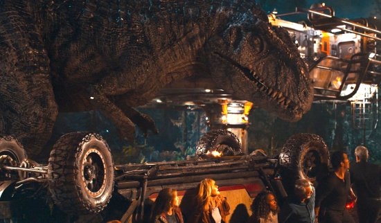 《侏罗纪世界3》导演感谢观众 晒南方巨兽龙特写照