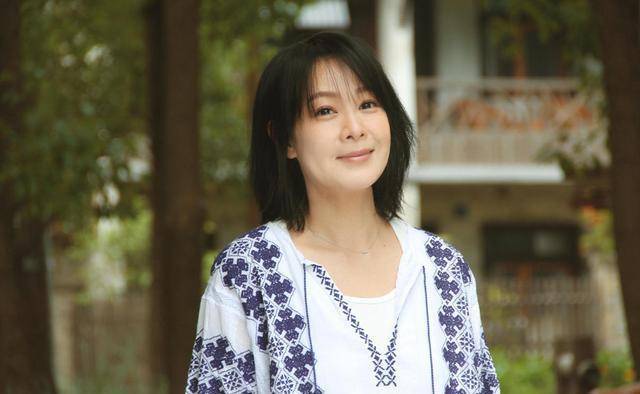 刘若英是很多人心中的女神，她会唱歌、能演戏也会跨界做编剧