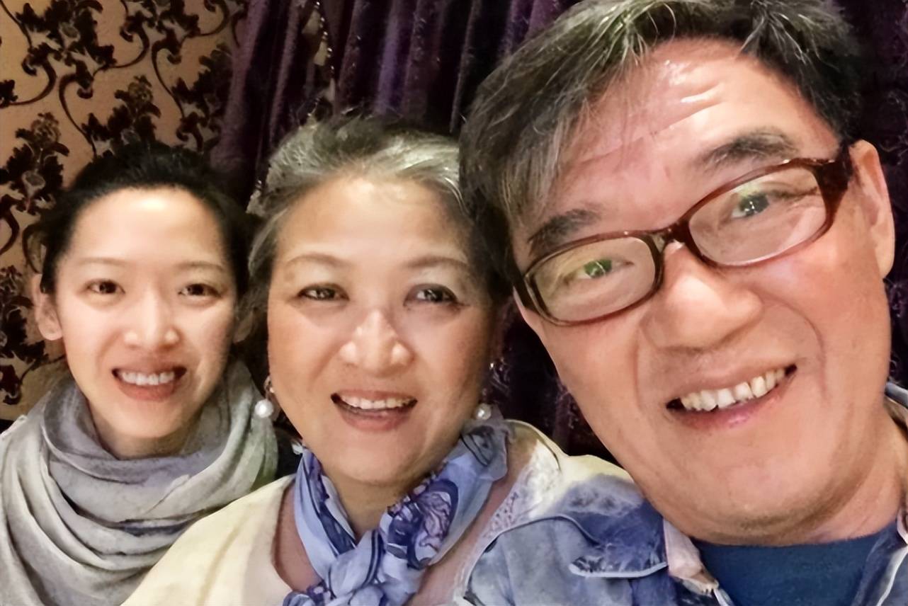 李立群离开上海，回到台北的豪宅，享受自己的新生活！