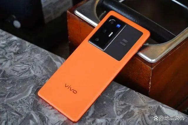 vivoxfold将带来两款折叠屏手机，热度提升