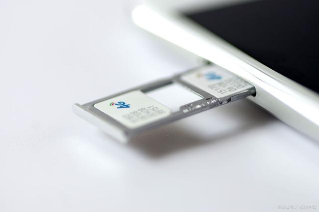 小米公布3卡针专利，网友：小米多研发点有核心技术