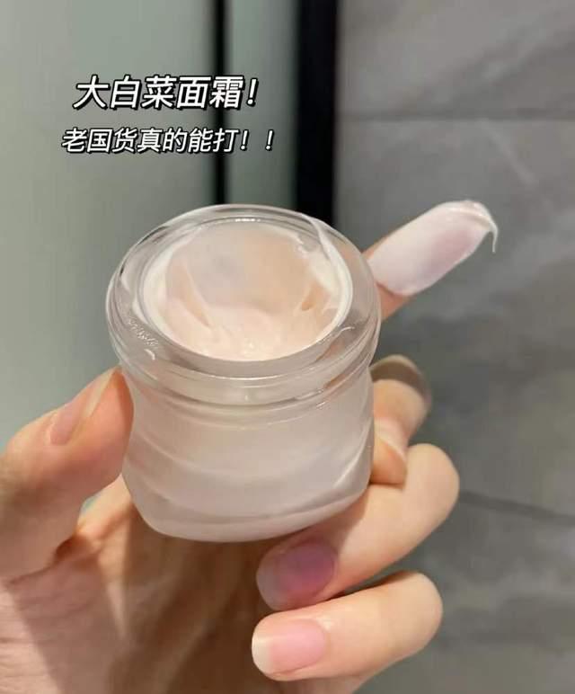 中年女人如何选择面霜？除了看保湿，还有2点很重要，别忽视了