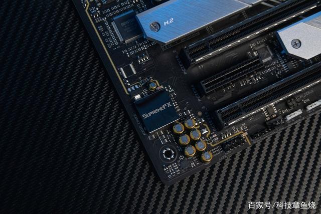 rog-strixz590吹雪主板发布