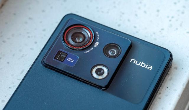 努比亚Z40SPro手机值得买