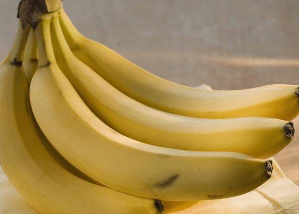 香蕉和此物一起搭配，皮肤白了，睡眠好了，皮肤光滑更细腻！