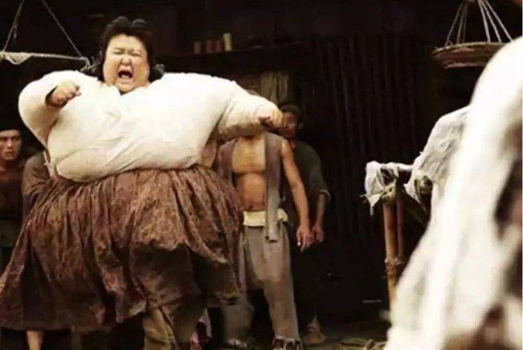 中国最胖女演员，周星驰将她一手捧红，今狂瘦140斤，男友帅掉渣
