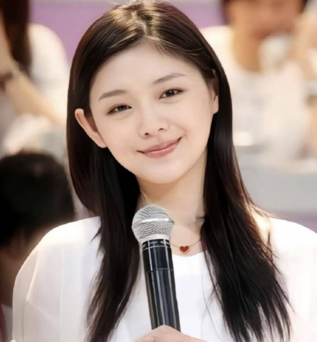 贾永婕发文还原大S临终场景:具俊晔痛哭吻别妻子,大S像睡着一样