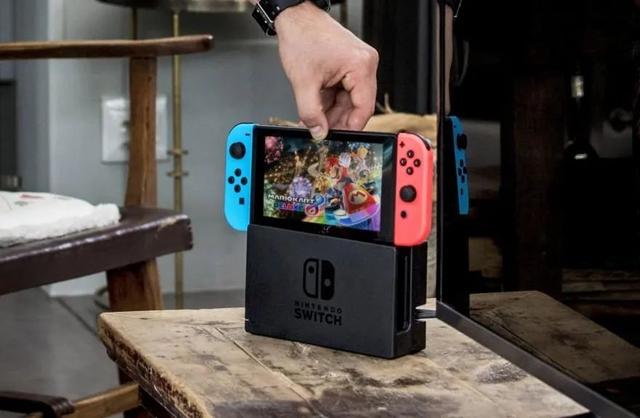 |新款 Switch 曝光，支持 4K 画质和更长的续航