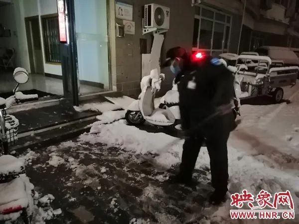 高清图集+视频！河南多地突降暴雪！郑州再登微博热搜！