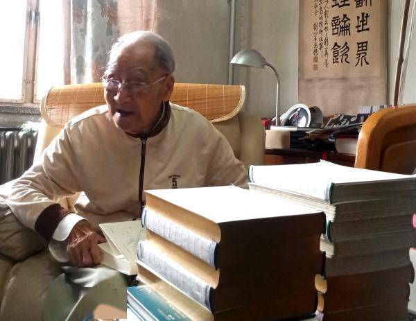 今天是许渊冲100周岁生日：翻译就是他的生命