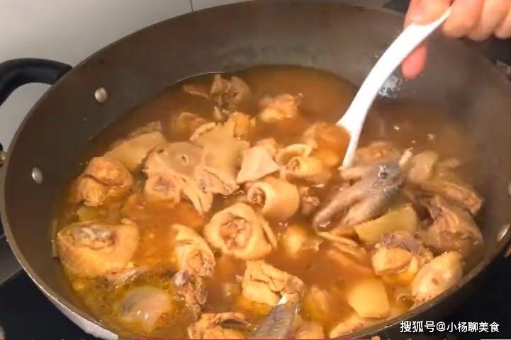 要想鸡肉好吃，就稀罕此种做法，鸡肉又香又嫩还不腥，越吃越想吃