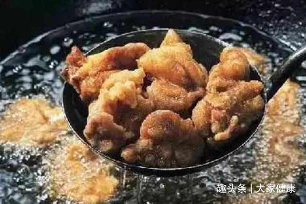 花生油、菜籽油、豆油，哪种更健康呢？这2种食用油，尽量少食用