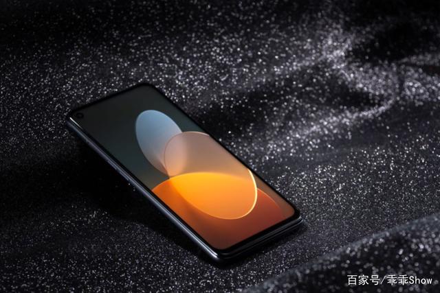 OPPO A93s图赏：精致梦幻的机身配合超大内存，这才是千元真香机