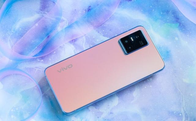 手机自拍能有多大的区别？vivo S10 Pro样张解析