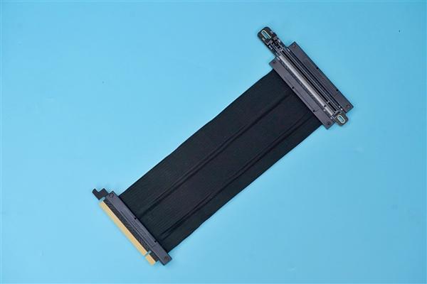 最大32GB/s带宽！七彩虹PCIe 4.0显卡延长线图赏