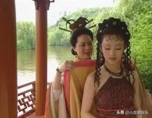 八位“妲己”扮演者，前几位都是靠化妆，只有她“媚”到骨子里