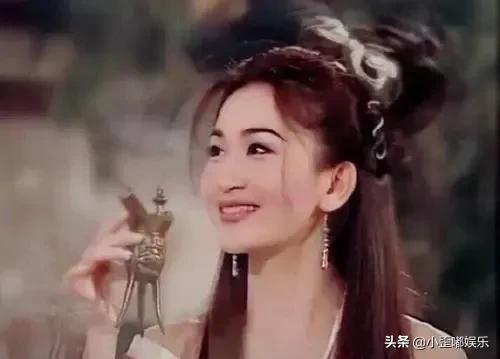 八位“妲己”扮演者，前几位都是靠化妆，只有她“媚”到骨子里