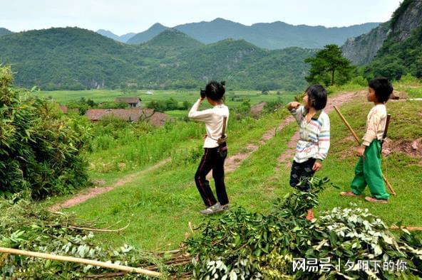 男子娶妻后，漂亮儿媳刚生下孩子，却被公婆活活打死