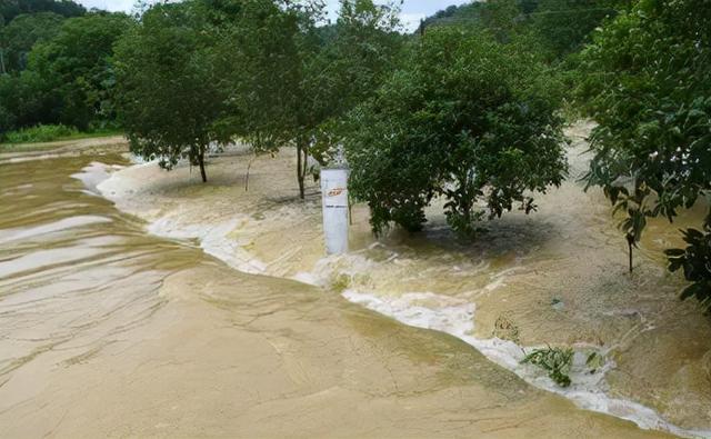 截至9月5日17时 安康新一轮洪涝灾害造成直接经济损失3.2亿元
