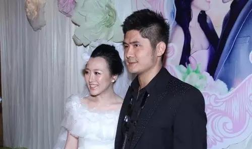 潘长江女婿罕见亮相，背景真是不一般，难怪会把女儿嫁给他